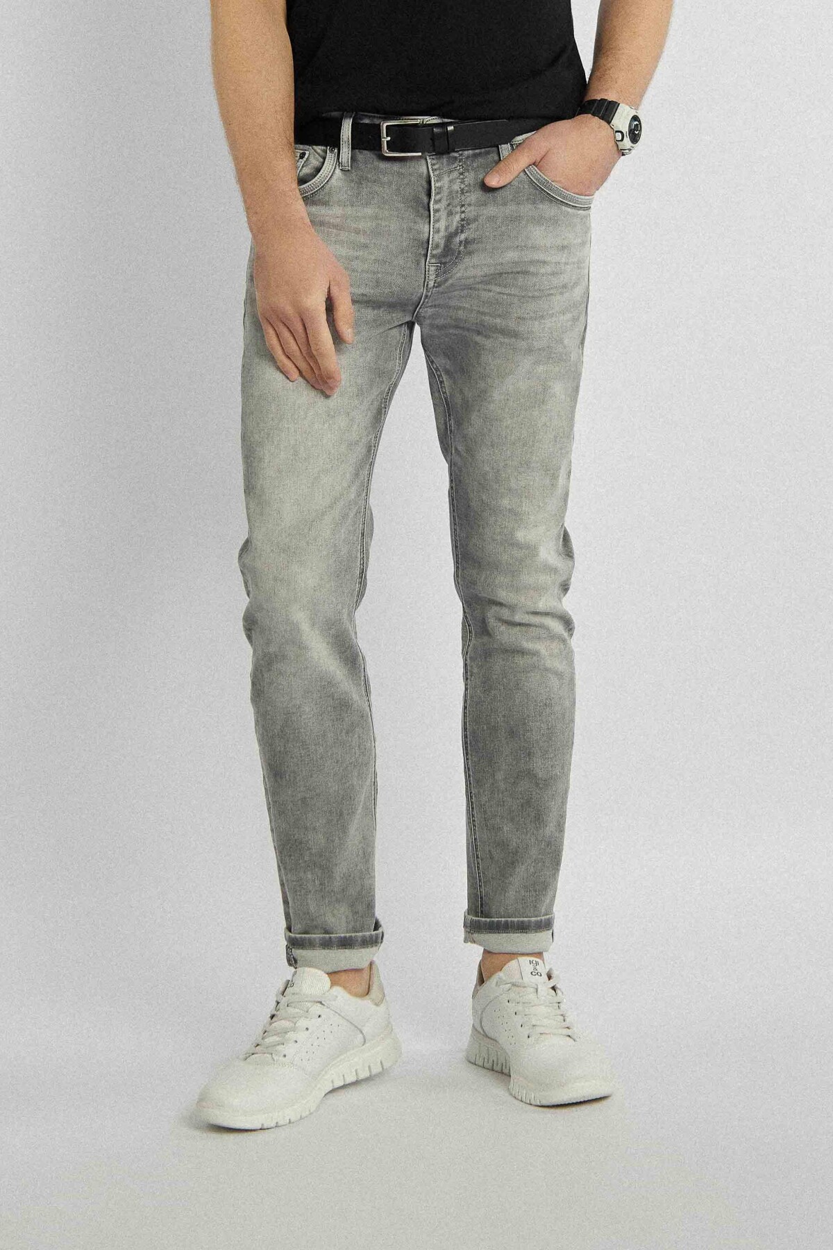 Carlo - 2