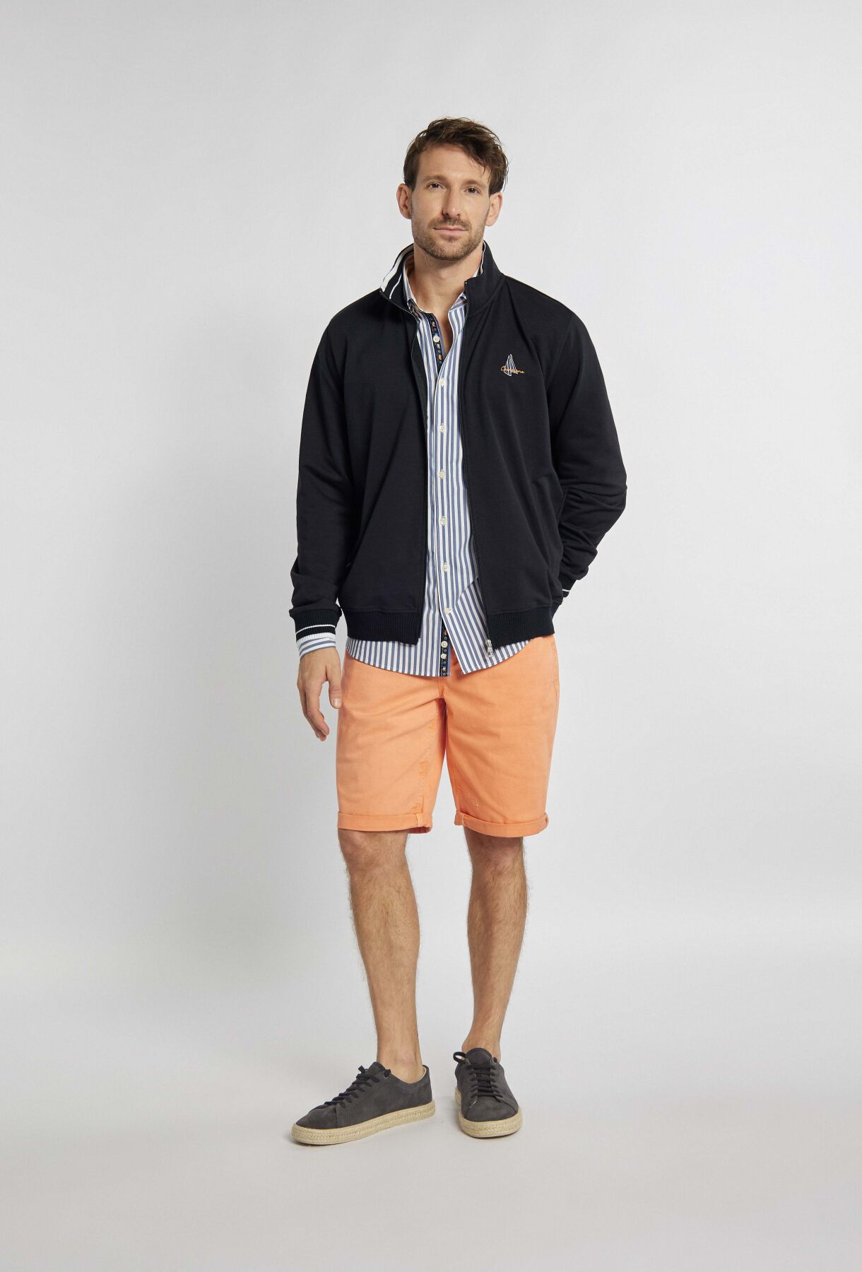 Sveni Sweatshirt Stand Up-Collar - 1