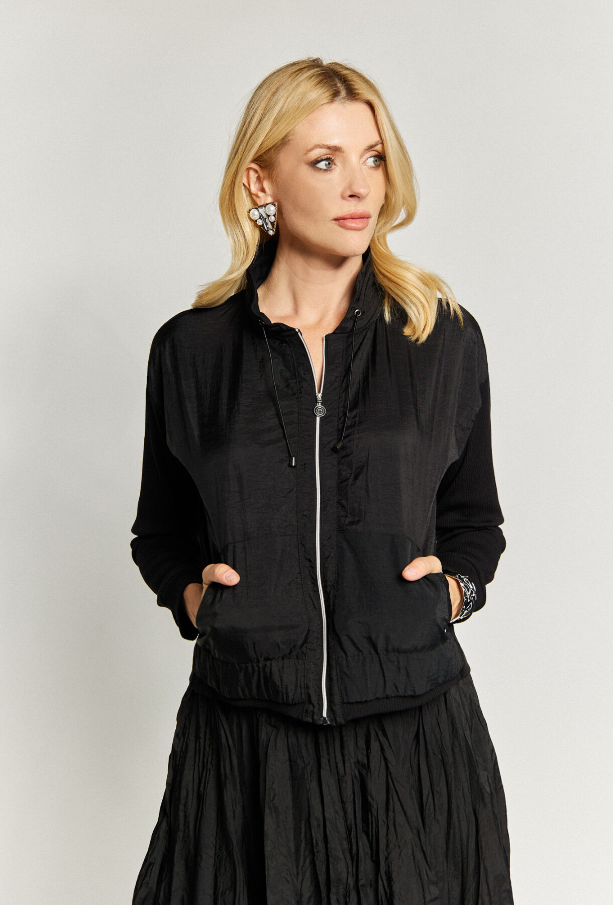 Violeta Jacke - 1