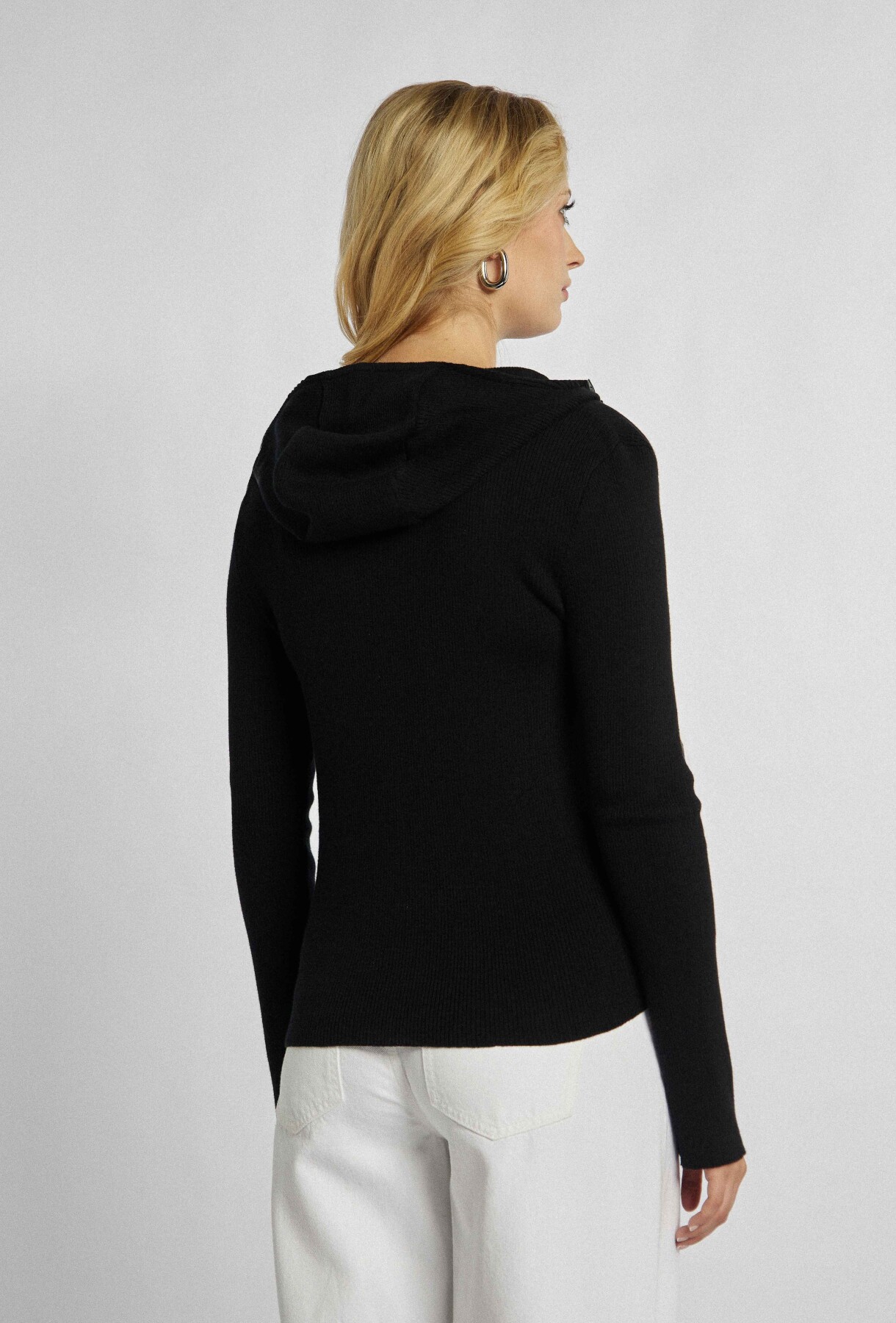 Vivienne - 3