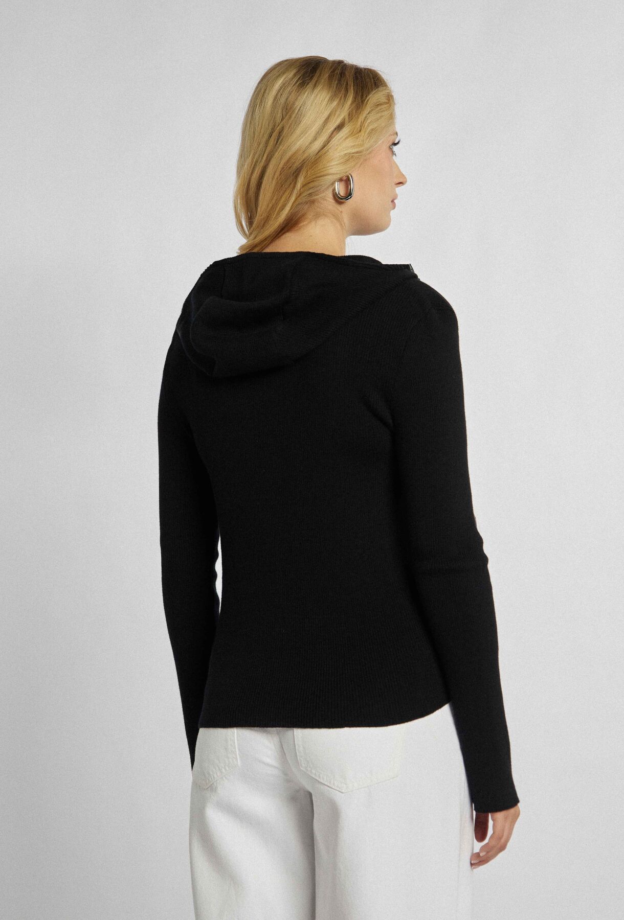 Vivienne - 3